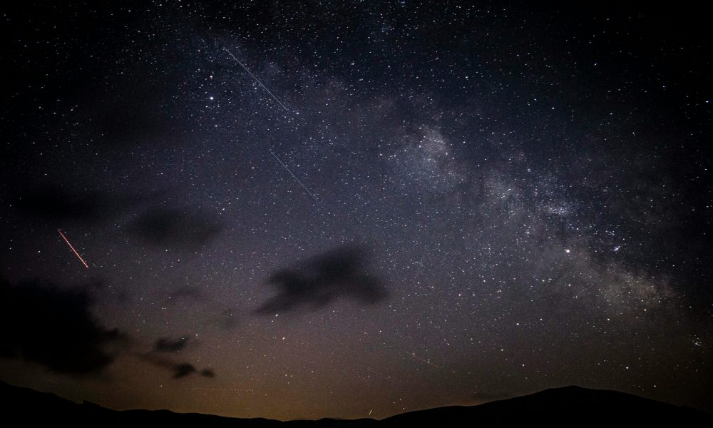 Meteor shower by Photo by Vittorio Staffolani via pexels (royalty free)